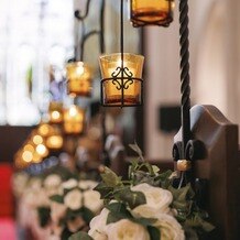 KOBE St.MORGAN CHURCH(神戸セントモルガン教会)の画像|挙式会場の装花
