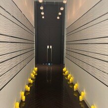 ラグナヴェール　プレミア &nbsp;ＬＡＧＵＮＡＶＥＩＬ　ＰＲＥＭＩＥＲの画像｜チャペルへ続く通路