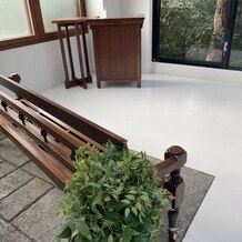 ザ ナンザンハウス（ＴＨＥ ＮＡＮＺＡＮ ＨＯＵＳＥ）の画像｜造花が元々ついている