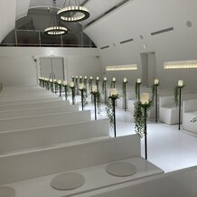 Ｗｅｄｄｉｎｇ　Ｔｅｒｒａｃｅ（ウエディングテラス）の写真｜ゲストの座席もバージンロードも開放感ある広さです。