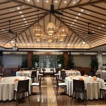 ＮＩＨＯの写真｜モルディブをイメージされた披露宴会場です！少し狭めですが、友人や家族との距離が近いです！