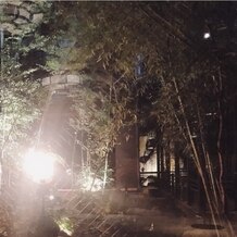 名古屋　河文の画像｜庭の照明と緑の情緒ある景色が素敵です