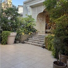 BLEU　LEMAN　名古屋（ブルーレマン　ナゴヤ）の写真｜チャペルを出たところ