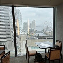 ＹＯＫＯＨＡＭＡ　ＭＯＮＯＬＩＴＨ（横浜モノリス）の画像｜景色と相談スペース