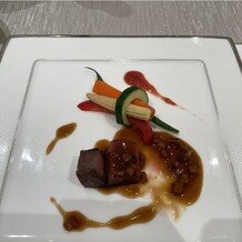 セントアクアチャペル梅田の画像｜試食の厳選国産牛ロース肉のポワレです。