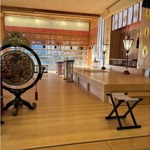 神明神社　参集殿　ｊｕｊｕの画像｜神殿を横から見た様子です。とても厳かな雰囲気です。