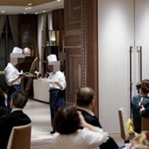 アニヴェルセル みなとみらい横浜の画像｜スイーツブュッフェのサプライズ演出