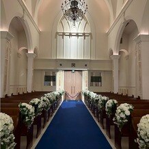 アニヴェルセル みなとみらい横浜の写真｜天井の高い式場