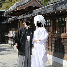 神戸北野天満神社の写真｜プラン内の衣装(新婦の裾を下ろしたVer)