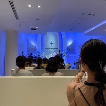 ザ リュクス 銀座(THE LUXE GINZA)の画像｜チャペルブルーカラー