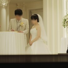 アンジェリオン オ プラザ ＴＯＫＹＯの画像｜結婚証明書への署名