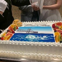 百花籠（ひゃっかろう）―Neo Japanesque Wedding―の画像｜2人の地元を詰め込んだケーキ