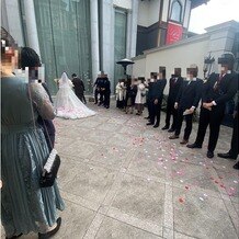 百花籠（ひゃっかろう）―Neo Japanesque Wedding―の画像｜フラワーシャワー