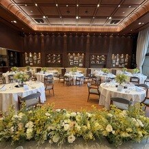 ザ オーク ガーデン／別邸 木屋の写真｜とても明るい雰囲気