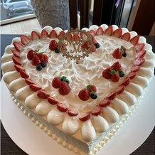 ＴＨＥ　ＧＲＡＮＤ　ＯＲＩＥＮＴＡＬ　ＭＩＮＡＴＯＭＩＲＡＩ （グランドオリエンタル みなとみらい）の画像｜ウエディングケーキ