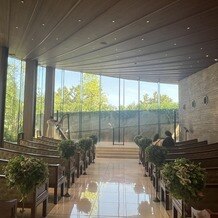 ＴＨＥ　ＧＲＡＮＤ　ＯＲＩＥＮＴＡＬ　ＭＩＮＡＴＯＭＩＲＡＩ （グランドオリエンタル みなとみらい）の画像｜バージンロードの反射も美しかったです