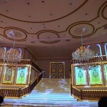 ザ・ロイヤルクラシック福岡の画像｜大階段