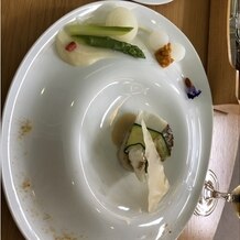 ＳＥＴＲＥ　ＭＡＲＩＮＡ　ＢＩＷＡＫＯ（セトレ　マリーナびわ湖）の画像｜メイン魚料理です。
ウニを別添えにしていただきました。
