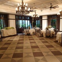 クラシカ表参道／別邸KEYAKIの写真｜会場の外には滝が流れていました