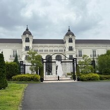 ＴＨＥ　ＳＥＡＳＯＮ’Ｓ（ザ・シーズンズ）の写真｜挙式披露宴会場の入り口です。お城のような入り口がとても素敵でした。