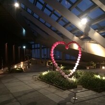アンダーズ 東京（Andaz Tokyo）の画像｜披露宴会場前の中庭