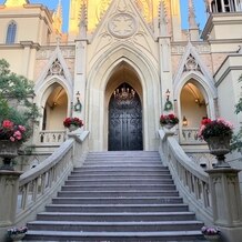 ハートコート横浜（ＨＥＡＲＴ ＣＯＵＲＴ 横浜）の画像｜チャペル正面