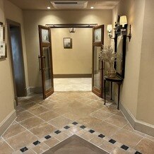 ハートコート横浜（ＨＥＡＲＴ ＣＯＵＲＴ 横浜）の写真｜待合室の写真です。とてもおしゃれです。