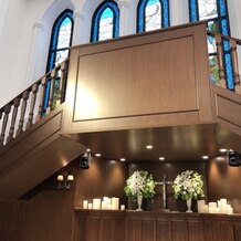 アルカンシエル luxe mariage大阪の画像｜聖歌隊があがる階段