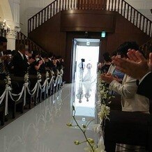 アルカンシエル luxe mariage大阪の画像｜バージンロード