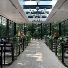 ザ・ガーデンオリエンタル・大阪の画像｜ガラス張りチャペル
