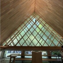 ザ・ガーデンオリエンタル・大阪の画像｜木のチャペル内