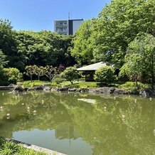 ザ・ガーデンオリエンタル・大阪の写真｜結婚式場内池