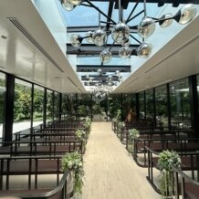 ザ・ガーデンオリエンタル・大阪の写真｜ガラスのチャペル室内