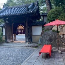 菊水楼(THE KIKUSUIRO NARAPARK)の画像｜入り口。有名なのれん。