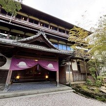 The KIKUSUIRO narapark（菊水楼）の写真｜会場の玄関