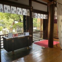 若宮の杜　迎賓館（名古屋観光ホテル）の画像｜神殿の中からも見える木々