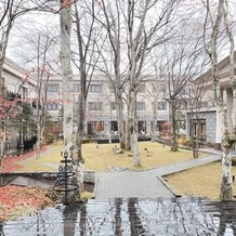 KYUKARUIZAWA KIKYO, Curio Collection by Hilton（元 旧軽井沢ホテル）の画像｜教会の庭園