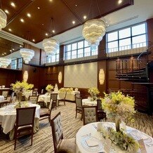 ストリングスホテル NAGOYAの画像｜ゲストのテーブル雰囲気です。