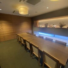 郡山モノリス（ＫＯＲＩＹＡＭＡ　ＭＯＮＯＬＩＴＨ）の画像｜親族控室
希望すればここでの会食も可能