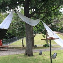 Los Angeles balcony（ロサンジェルスバルコニー）の写真｜イメージ通りのガーデン挙式