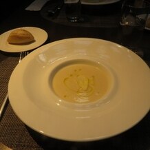 ストリングスホテル東京インターコンチネンタルの画像｜カリフラワーのスープ