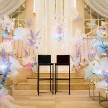 インスタイルウェディング京都（InStyle wedding KYOTO）の写真｜ハイチェアは、自宅使用のものを持ち込んだ笑
ハイエースを借りて、当日持ち込み。