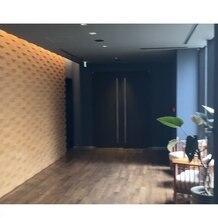 ＭＡＴＳＵＹＡＭＡ ＭＯＮＯＬＩＴＨ（松山モノリス）の写真｜披露宴会場前