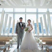 The 33 Sense of Wedding（ザ・サーティスリー センス・オブ・ウエディング）の画像｜カメラマンさんのゆわれるがまま。
的確な指示です。