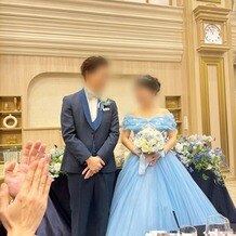 Casa　d'　Angela　Aoyama（カサ・デ・アンジェラ青山）の写真｜お色直しのタキシードとカラードレスです。
カラードレスに合わせです青系統のタキシードにしました。