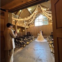 ＢＡＲＮ＆ＦＯＲＥＳＴ（バーン　アンド　フォレスト）の画像｜新婦を撮る新郎を撮ってくれた写真