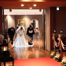 聖ラファエル教会の画像｜新婦入場
