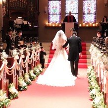 聖ラファエル教会の画像｜新婦入場