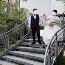 NEST by THE SEA（ネストバイザシー）の画像｜アフターセレモニーで中庭へ