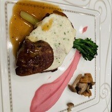 ザ ストリングス 表参道の画像｜メインの肉料理